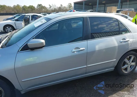 2005 Honda Accord 2.4 Ex z USA, uszkodzony, nr VIN 1HGCM56815A072226